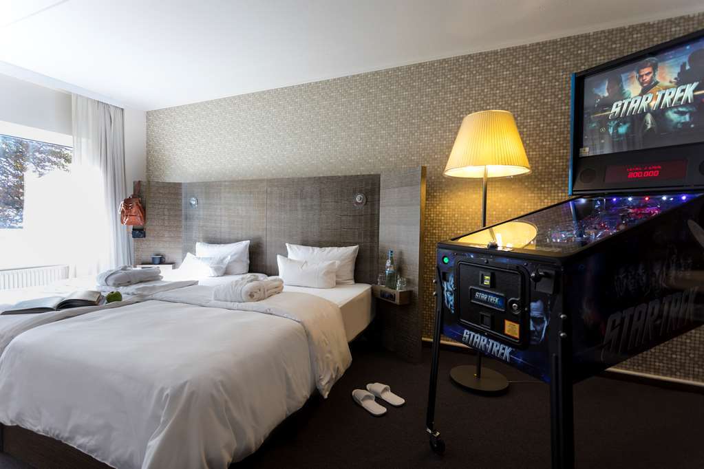 Courtyard By Marriott Berlin Teltow Hotel Стая снимка